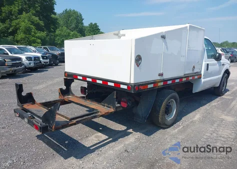 2001 Ford F-250 Xl/Xlt z USA, uszkodzony, nr VIN 1FTNF20L31EB69492